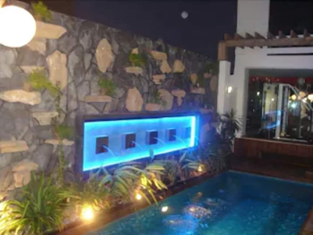 Hotel Inglaterra 탐피코 외부 사진